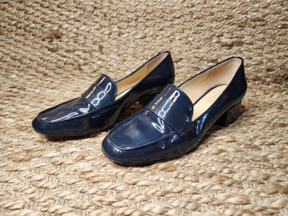Antonio Melani Ashville Patent Leather Loafer Women’s Size 7.5 M Navy Blue